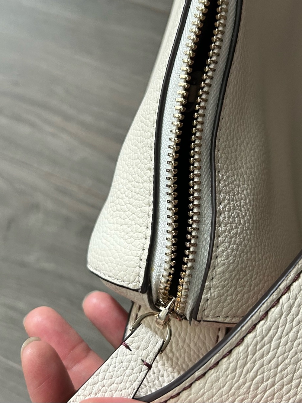 Kate Spade Anyday White Pebbled Leather Shoulder Bag with Burgundy Tassel - Picture 5 of 5